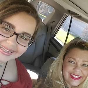 Meet your Posher, Mischelle